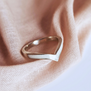 Maya - Wishbone Breastmilk Ring